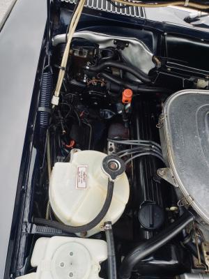 Mercedes-Benz 560 SL 1986 года  (NA)